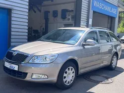 Cappuccinobeige metallic Gebraucht 2009 Skoda Octavia Ambiente Kombi | 4.200 € (Guter Preis)