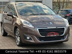 Braun Gebraucht 2014 Peugeot 5008 Allure Van / Kleinbus | 5.990 € (Fairer Preis)