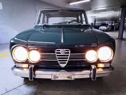 Grün Gebraucht 1971 Alfa Romeo Giulia Super Limousine | 29.800 €