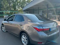 Beige Gebraucht 2017 Toyota Corolla Limousine | 14.500 € (Teuer)