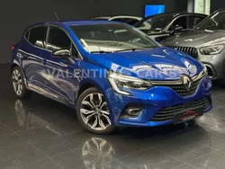 Blau Gebraucht 2020 Renault Clio V Bose Edition Kleinwagen | 15.699 € (Etwas zu teuer)