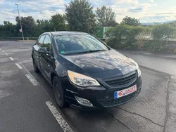 Schwarz Gebraucht 2011 Opel Astra Limousine | 2.200 € (Superpreis)