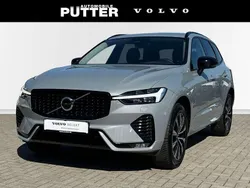 Grau Gebraucht 2023 Volvo XC60 Plus SUV | 42.590 € (Fairer Preis)