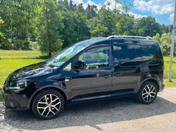 Schwarz Gebraucht 2014 VW Caddy Highline Van / Kleinbus | 12.300 € (Fairer Preis)