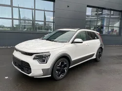 Weiß Gebraucht 2023 Kia e-Niro Inspiration SUV | 35.555 € (Fairer Preis)