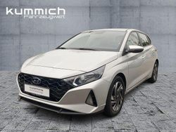 Silber Gebraucht 2021 Hyundai i20 Trend Limousine | 14.790 € (Fairer Preis)