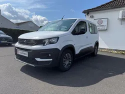 Weiß Gebraucht 2022 Peugeot e-Rifter Active Van / Kleinbus | 20.900 €
