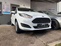 Weiß Gebraucht 2013 Ford Fiesta Trend Limousine | 4.800 € (Fairer Preis)