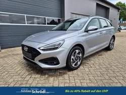 Shimmering silver metallic Neu 2025 Hyundai i30 Kombi | 22.490 € (Guter Preis)