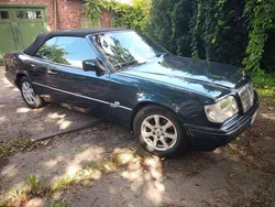 Schwarz Gebraucht 1996 Mercedes E220 Sportline Cabrio | 18.500 €