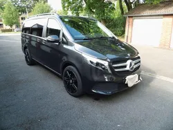 Grau Gebraucht 2022 Mercedes V250 Edition Van / Kleinbus | 49.800 € (Fairer Preis)