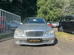 Silber Gebraucht 2004 Mercedes C200 Classic Limousine | 3.999 € (Fairer Preis)