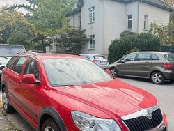 Rot Gebraucht 2010 Skoda Octavia Kombi | 6.600 € (Fairer Preis)
