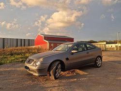 Grau Gebraucht 2001 Mercedes C200 Coupé | 1.000 € (Guter Preis)
