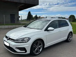 Weiß Gebraucht 2018 VW Golf VII Sound Limousine | 17.200 € (Fairer Preis)