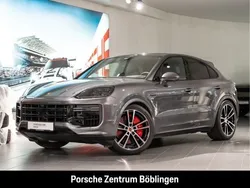 Grau Gebraucht 2024 Porsche Cayenne Turbo E-Hybrid SUV | 175.980 €