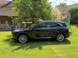 Schwarz Gebraucht 2021 Ford Kuga Vignale SUV | 24.800 € (Fairer Preis)