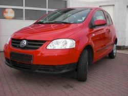 Rot Gebraucht 2010 VW Fox Kleinwagen | 2.800 € (Fairer Preis)