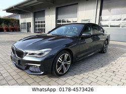 Grau Gebraucht 2017 BMW 730 M Sport Limousine | 32.990 € (Fairer Preis)