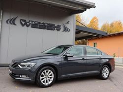 Grau Gebraucht 2018 VW Passat Comfortline Limousine | 14.495 € (Guter Preis)