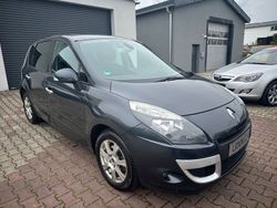 Schwarz Gebraucht 2010 Renault Scénic III Van / Kleinbus | 5.990 € (Fairer Preis)