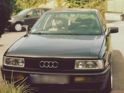 Grau Gebraucht 1989 Audi 90 Limousine | 7.890 €