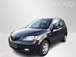 Blau Gebraucht 2006 Mazda 2 Exclusive Van / Kleinbus | 2.899 € (Fairer Preis)