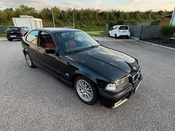 Schwarz Gebraucht 1996 BMW 318 Compact Basis Kleinwagen | 7.000 €
