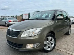 Grün Gebraucht 2014 Skoda Roomster GreenLine Kombi | 3.990 € (Guter Preis)