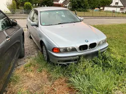 Grau Gebraucht 1997 BMW 520 Limousine | 650 € (Guter Preis)