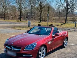 Rot Gebraucht 2014 Mercedes SLK250 Cabrio | 18.995 € (Fairer Preis)