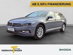 Grau Gebraucht 2023 VW Passat IQ Drive Kombi | 24.480 € (Guter Preis)