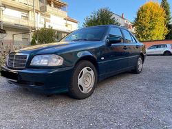 Grün Gebraucht 1998 Mercedes C180 Classic Limousine | 3.890 € (Fairer Preis)