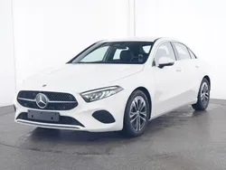 Polarweiß Gebraucht 2024 Mercedes A200 Advanced Limousine | 29.850 € (Fairer Preis)