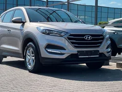 Braun Gebraucht 2016 Hyundai Tucson Classic SUV | 13.888 € (Fairer Preis)