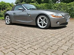 Silber Gebraucht 2004 BMW Z4 Cabrio | 13.500 €