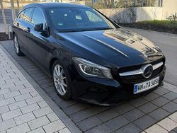 Schwarz Gebraucht 2016 Mercedes CLA200 Shooting Brake Kombi | 13.950 € (Superpreis)