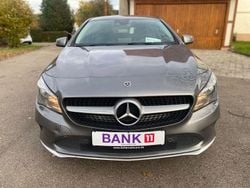 Grau Gebraucht 2017 Mercedes CLA220 Shooting Brake Kombi | 16.799 € (Guter Preis)