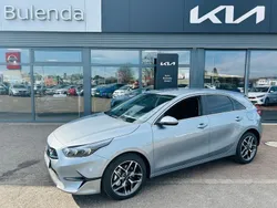 Silber Neu 2025 Kia Ceed 4 Limousine | 26.970 € (Fairer Preis)