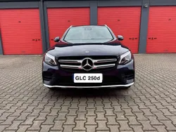 Blau Gebraucht 2018 Mercedes GLC250 AMG line SUV | 28.000 € (Etwas zu teuer)