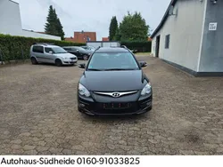 Schwarz Gebraucht 2012 Hyundai i30 Edition Kombi | 2.650 € (Superpreis)