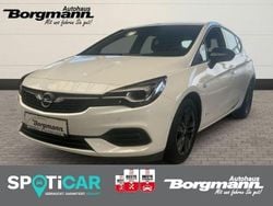 Weiß Gebraucht 2021 Opel Astra Design & Tech Limousine | 13.950 € (Fairer Preis)