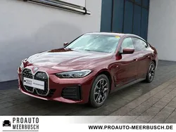 Aventurinrot iii Gebraucht 2024 BMW i4 M Sport Limousine | 45.999 € (Superpreis)