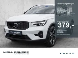 Crystal white / metallic Gebraucht 2023 Volvo XC40 Ultimate SUV | 34.840 € (Guter Preis)
