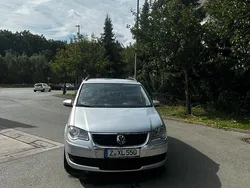 Silber Gebraucht 2010 VW Touran Van / Kleinbus | 5.700 € (Superpreis)