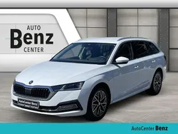 Weiß Gebraucht 2023 Skoda Octavia Style Kombi | 27.490 € (Fairer Preis)