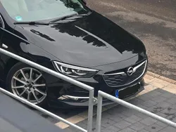 Schwarz Gebraucht 2018 Opel Insignia Kombi | 14.000 €