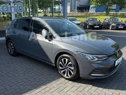 Delfingrau Gebraucht 2023 VW Golf VIII Life Limousine | 21.790 € (Fairer Preis)