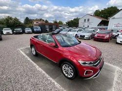 Rot Gebraucht 2023 VW T-Roc Cabriolet Sport Cabrio | 29.999 € (Fairer Preis)