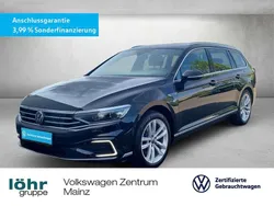 Deep black perleffekt Gebraucht 2023 VW Passat GTE Kombi | 31.440 € (Fairer Preis)